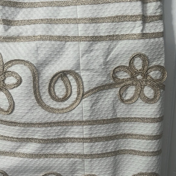Lilly Pulitzer Gold and White Dress | Size 10 - Picture 2 of 3